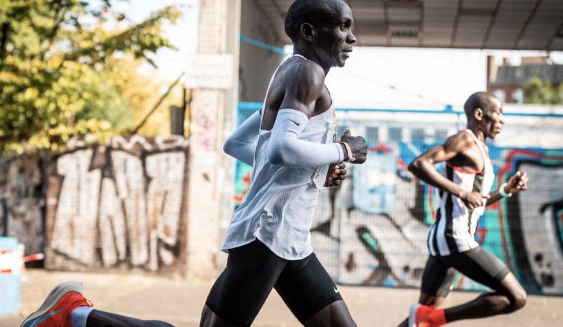 Eliud Kipchoge durante el Maratón de Berlín 2018 | NN Running Team