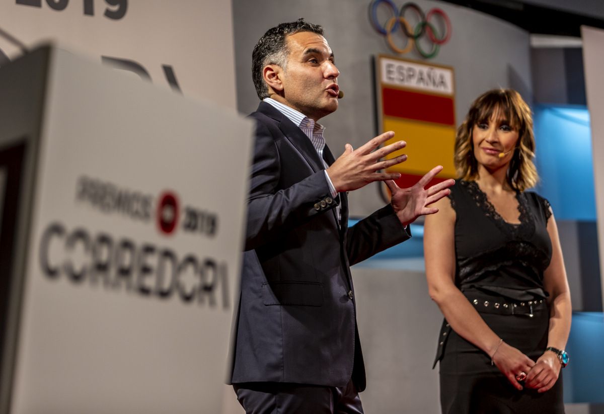 Presentadores de lujo.