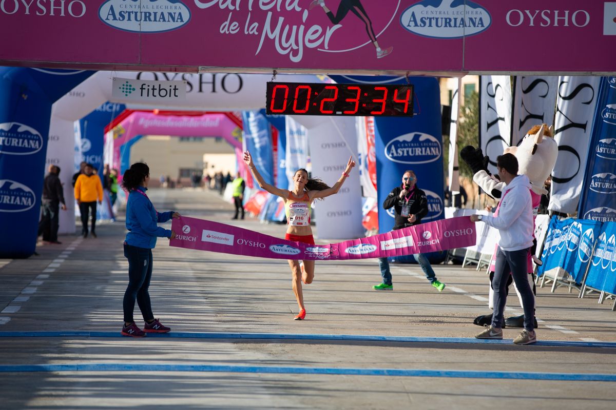 Carrera de la Mujer Central Lechera Asturiana de Valencia (LLEGADA GANADORA - 25:41)