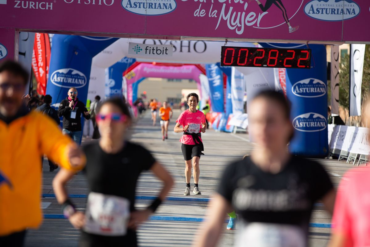 Carrera de la Mujer Central Lechera Asturiana de Valencia (27:45-29:08)