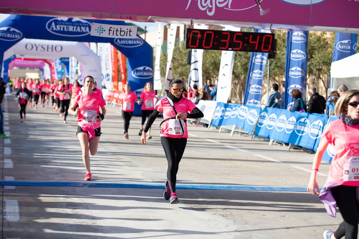 Carrera de la Mujer Central Lechera Asturiana de Valencia (34:32-35:43)