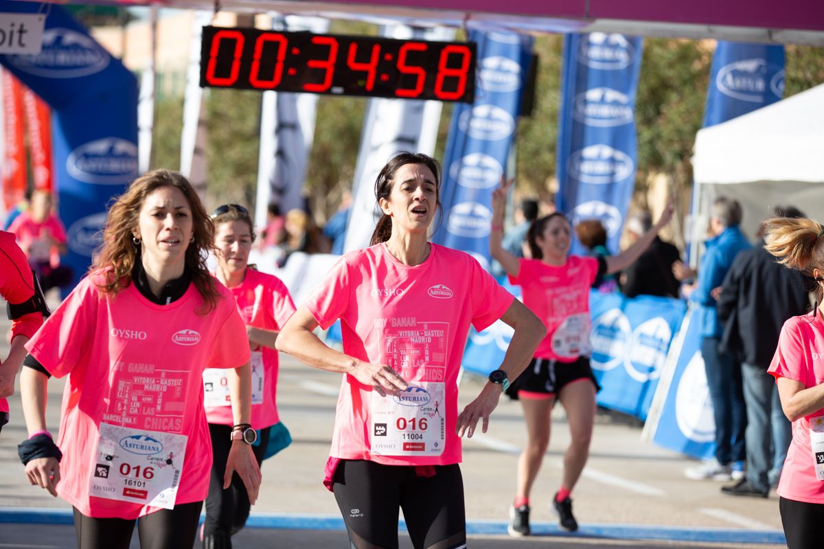 Carrera de la Mujer Central Lechera Asturiana de Valencia (34:32-35:43)
