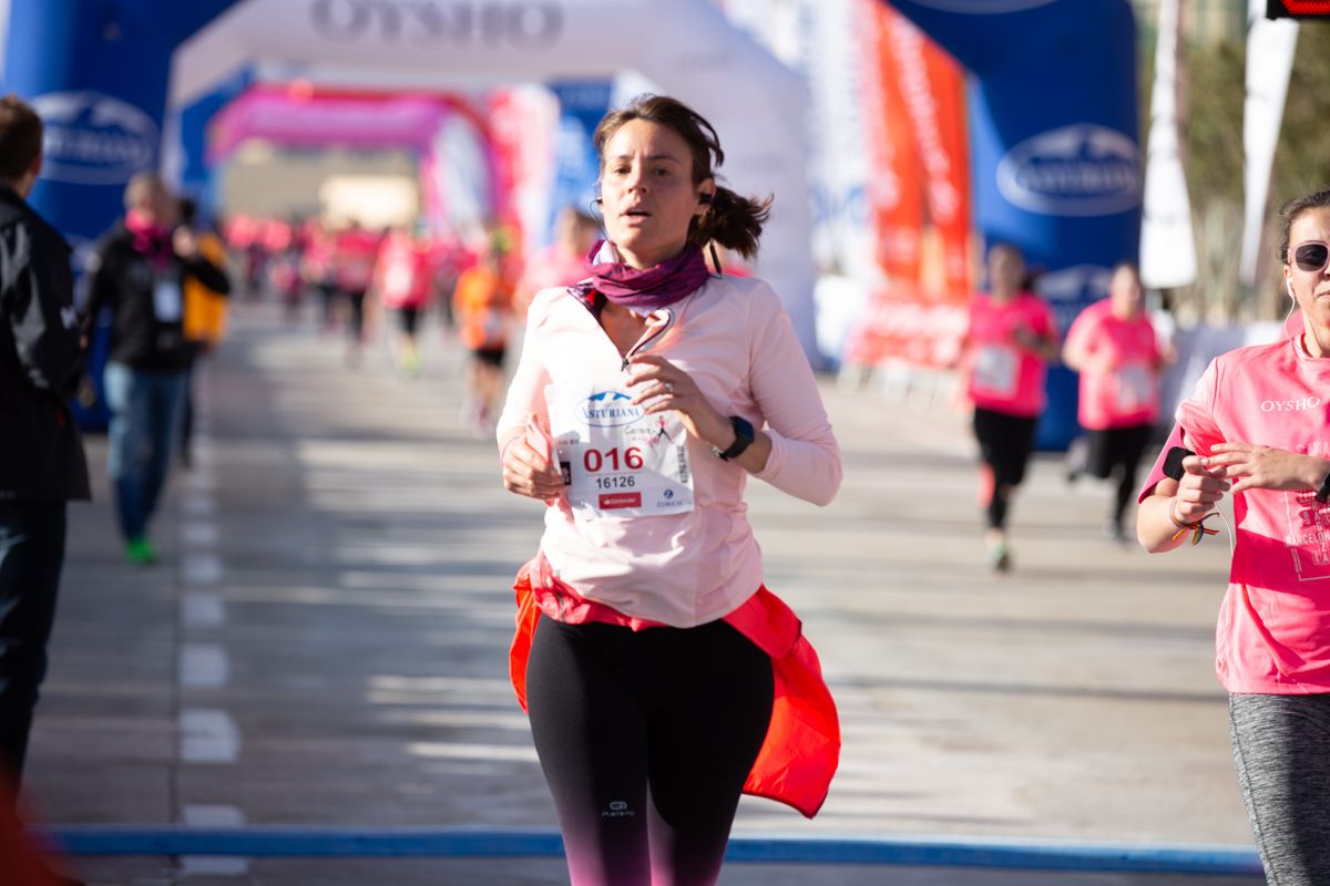 Carrera de la Mujer Central Lechera Asturiana de Valencia (34:32-35:43)