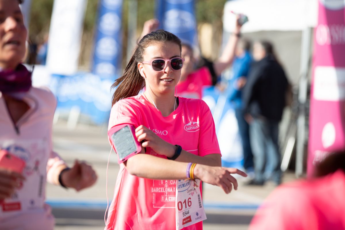 Carrera de la Mujer Central Lechera Asturiana de Valencia (34:32-35:43)