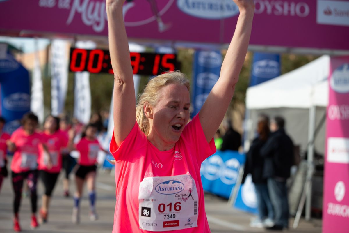 Carrera de la Mujer Central Lechera Asturiana de Valencia (38:03-39:01)