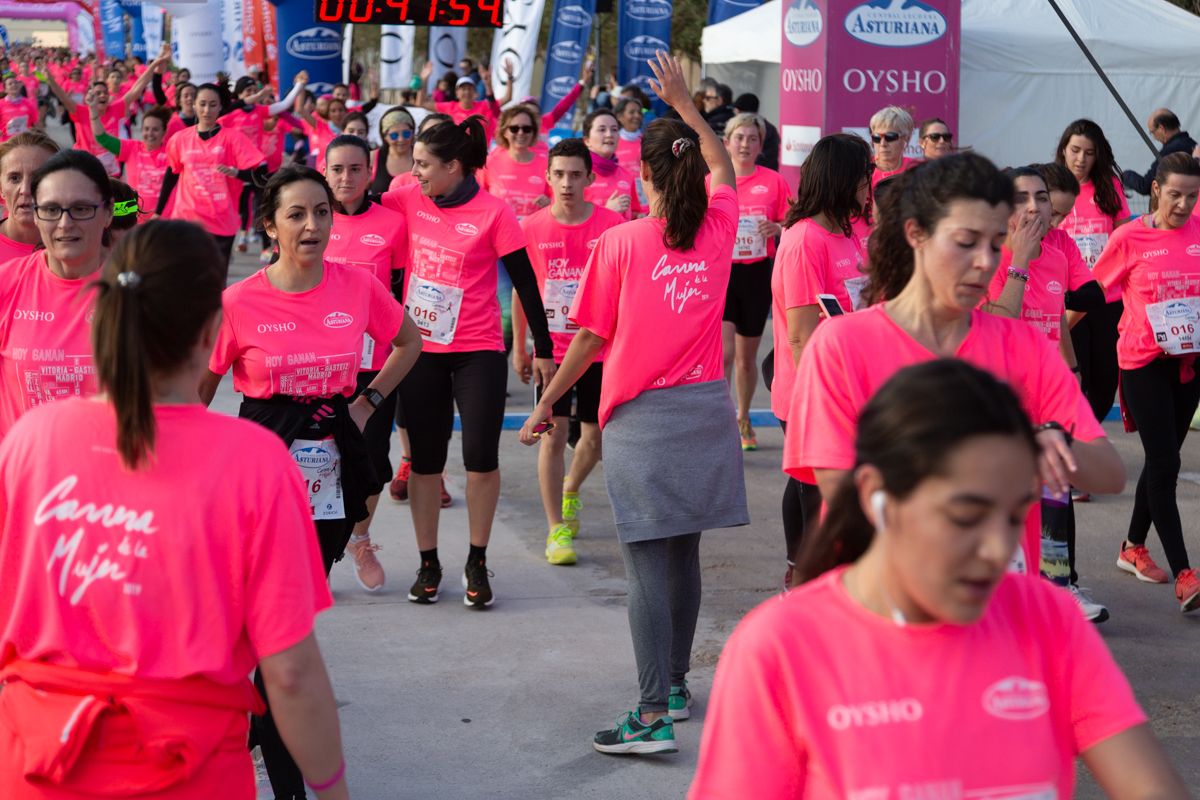 Carrera de la Mujer Central Lechera Asturiana de Valencia (41:54-43:14)