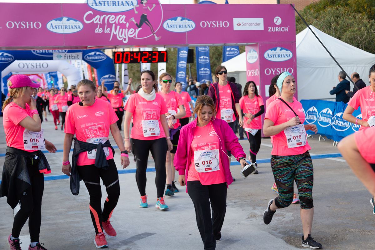 Carrera de la Mujer Central Lechera Asturiana de Valencia (41:54-43:14)