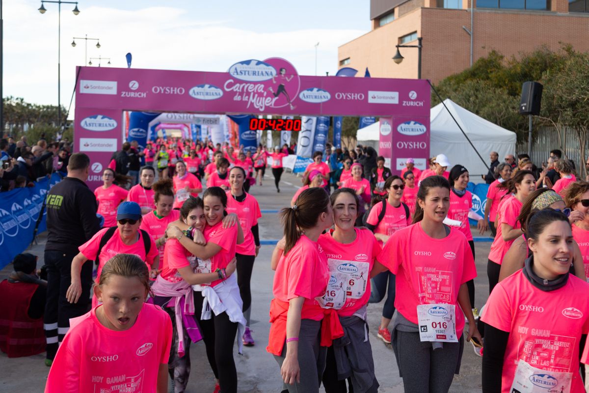 Carrera de la Mujer Central Lechera Asturiana de Valencia (41:54-43:14)
