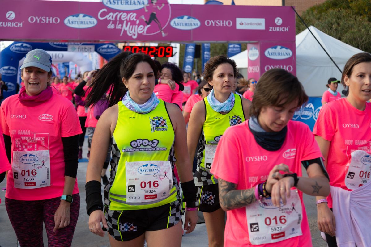 Carrera de la Mujer Central Lechera Asturiana de Valencia (41:54-43:14)