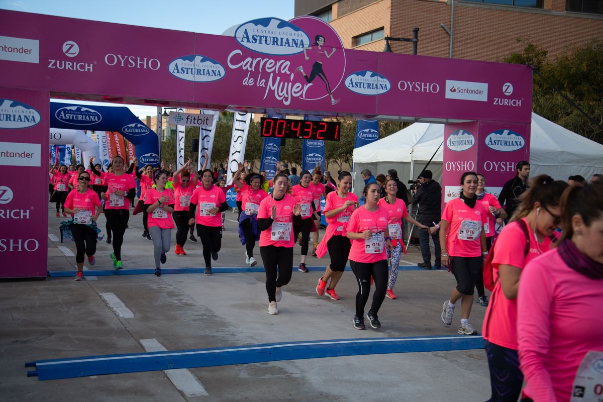 Carrera de la Mujer Central Lechera Asturiana de Valencia (43:15-44:17)