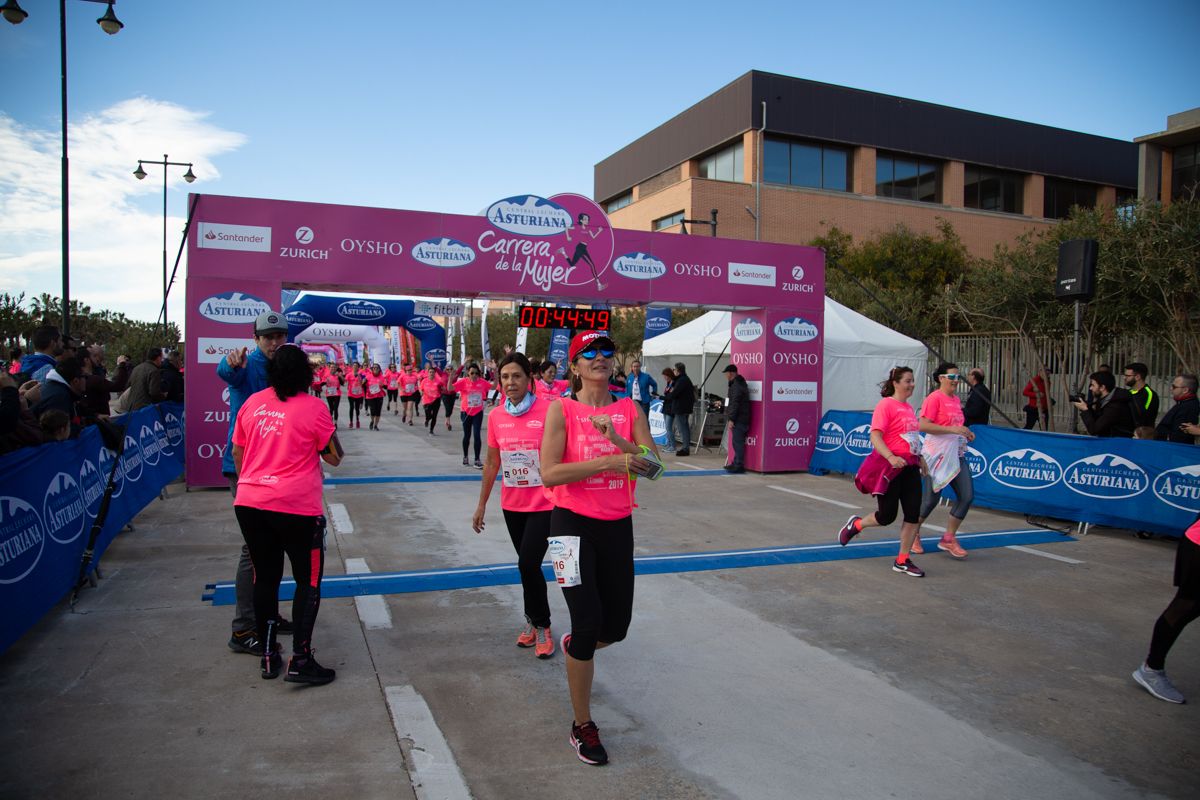 Carrera de la Mujer Central Lechera Asturiana de Valencia (44:18-45:15)