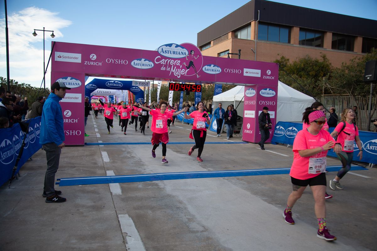 Carrera de la Mujer Central Lechera Asturiana de Valencia (44:18-45:15)