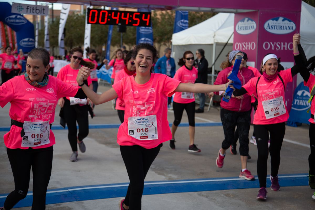 Carrera de la Mujer Central Lechera Asturiana de Valencia (44:18-45:15)