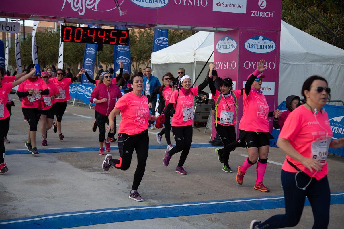 Carrera de la Mujer Central Lechera Asturiana de Valencia (44:18-45:15)