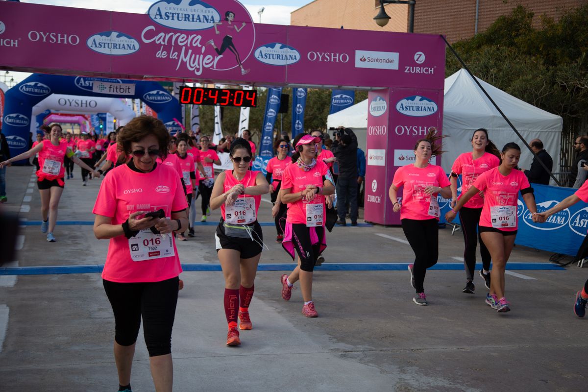 Carrera de la Mujer Central Lechera Asturiana de Valencia (41:54-43:14)