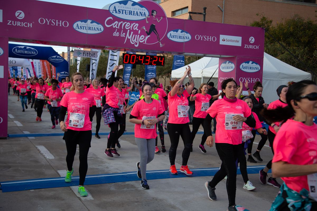 Carrera de la Mujer Central Lechera Asturiana de Valencia (43:15-44:17)