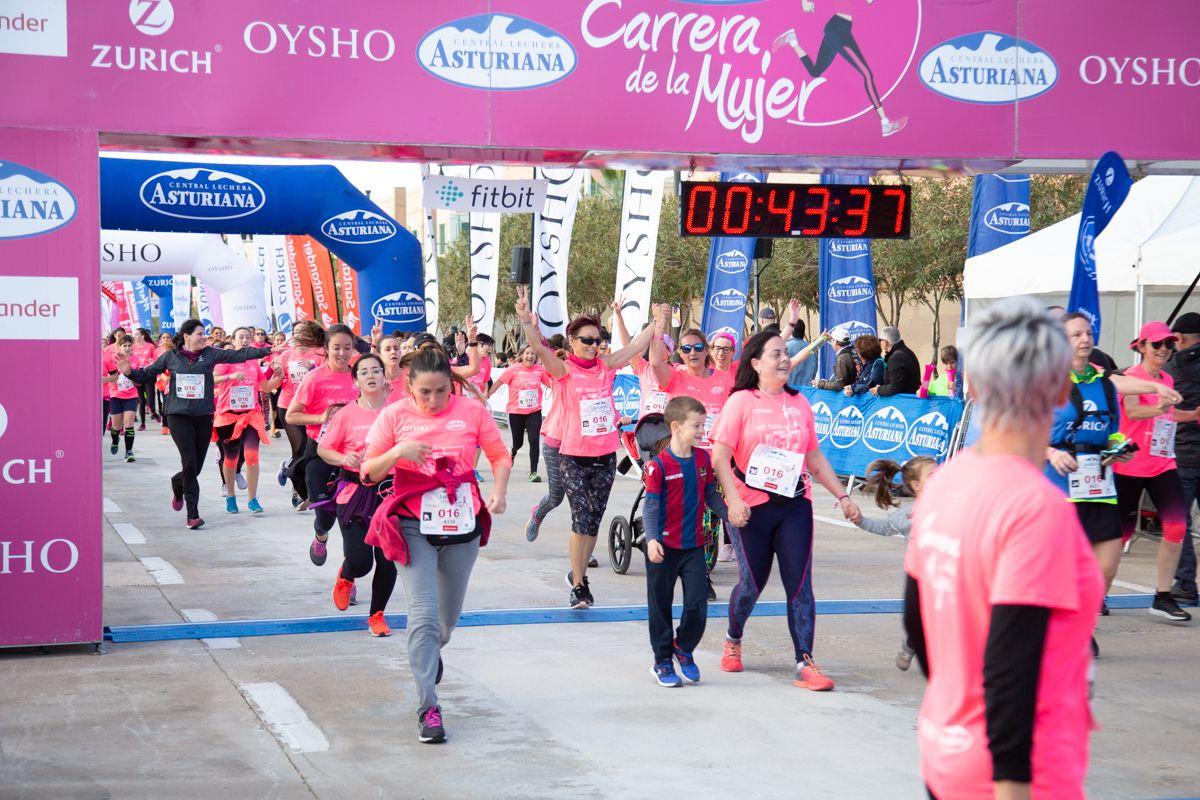 Carrera de la Mujer Central Lechera Asturiana de Valencia (43:15-44:17)