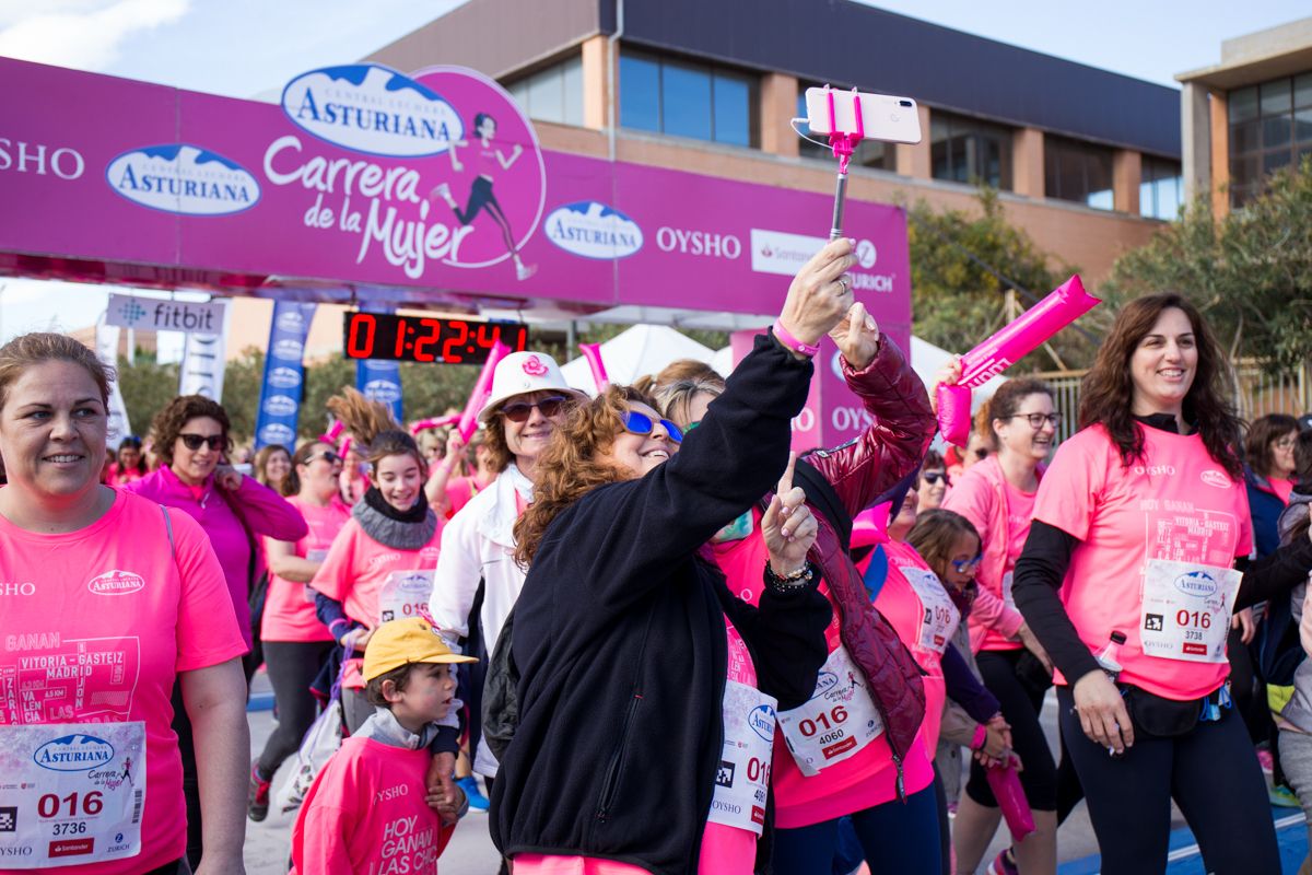 Carrera de la Mujer Central Lechera Asturiana de Valencia (1:21:00-1:24:14)
