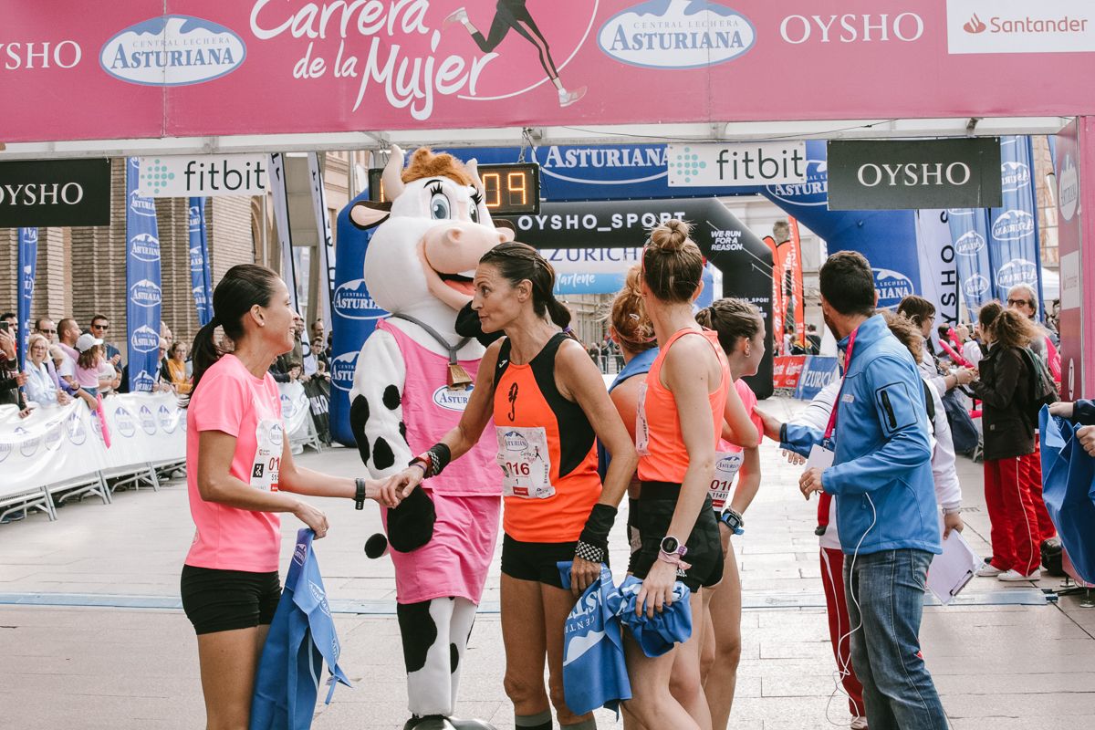Llegada de la Carrera de la Mujer de Zaragoza (GALERÍA 1)