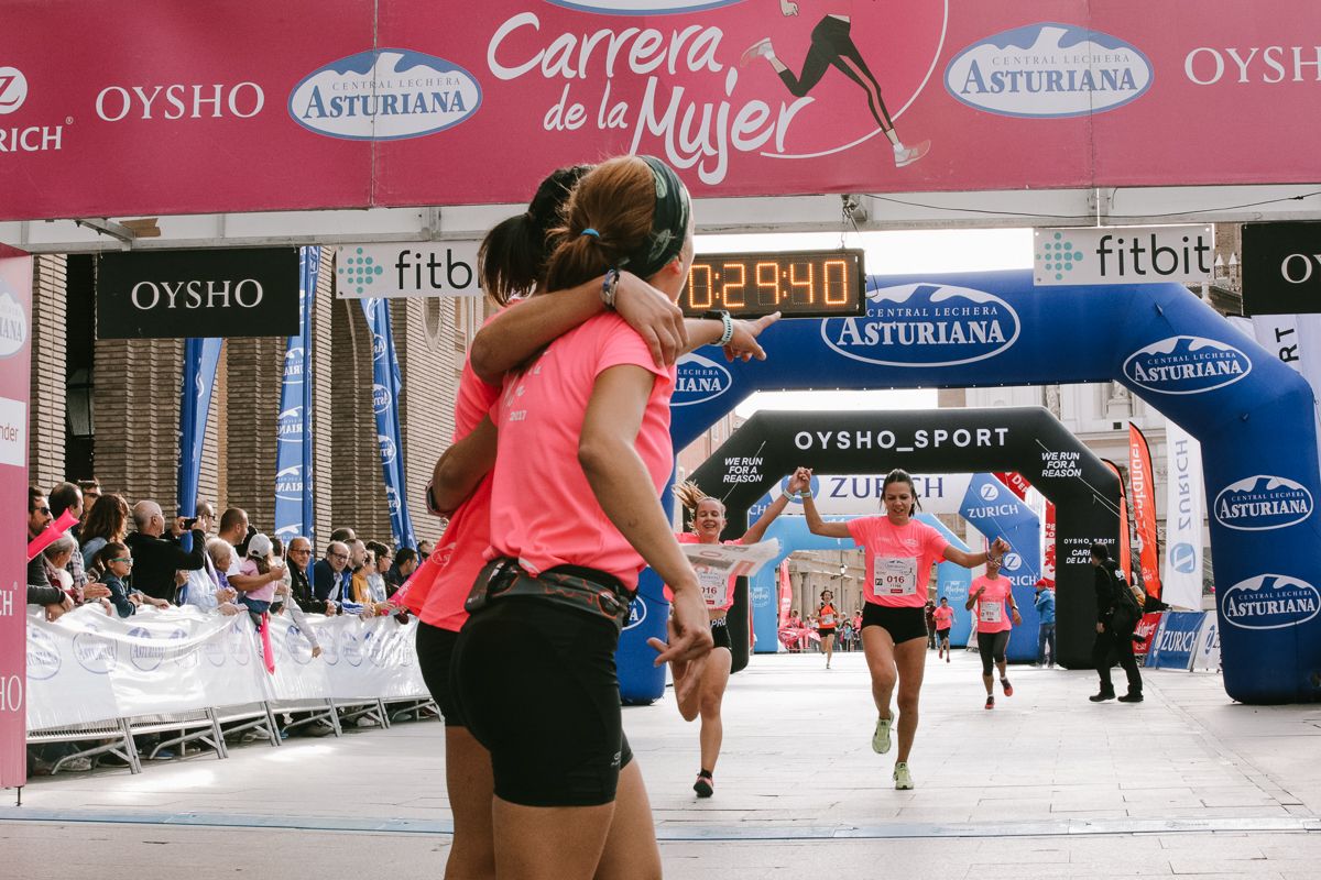 Llegada de la Carrera de la Mujer de Zaragoza (GALERÍA 2)
