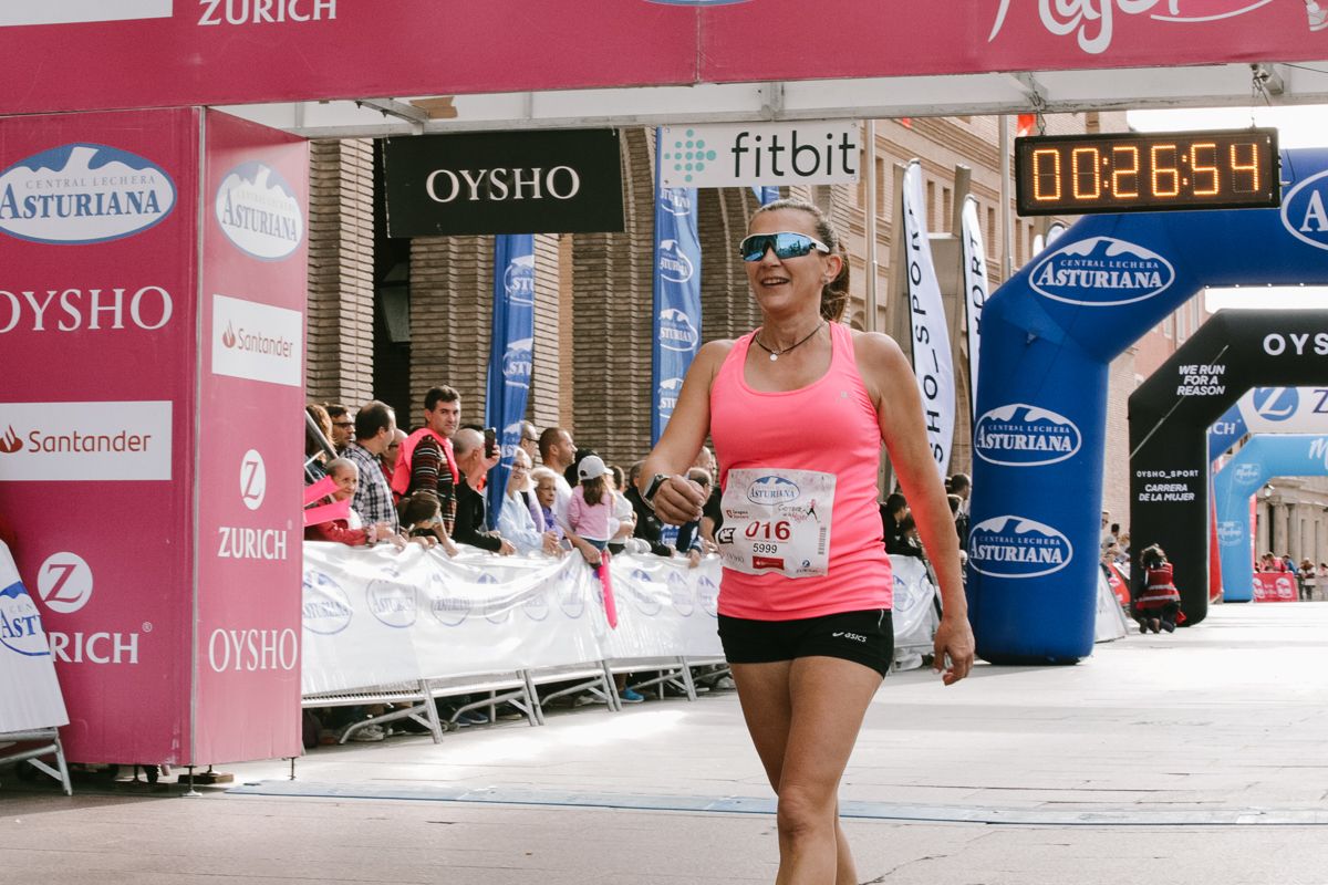 Llegada de la Carrera de la Mujer de Zaragoza (GALERÍA 1)