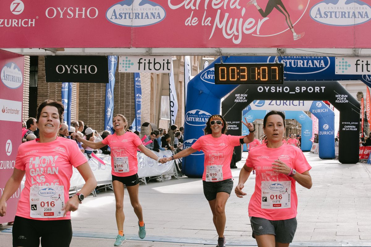 Llegada de la Carrera de la Mujer de Zaragoza (GALERÍA 3)