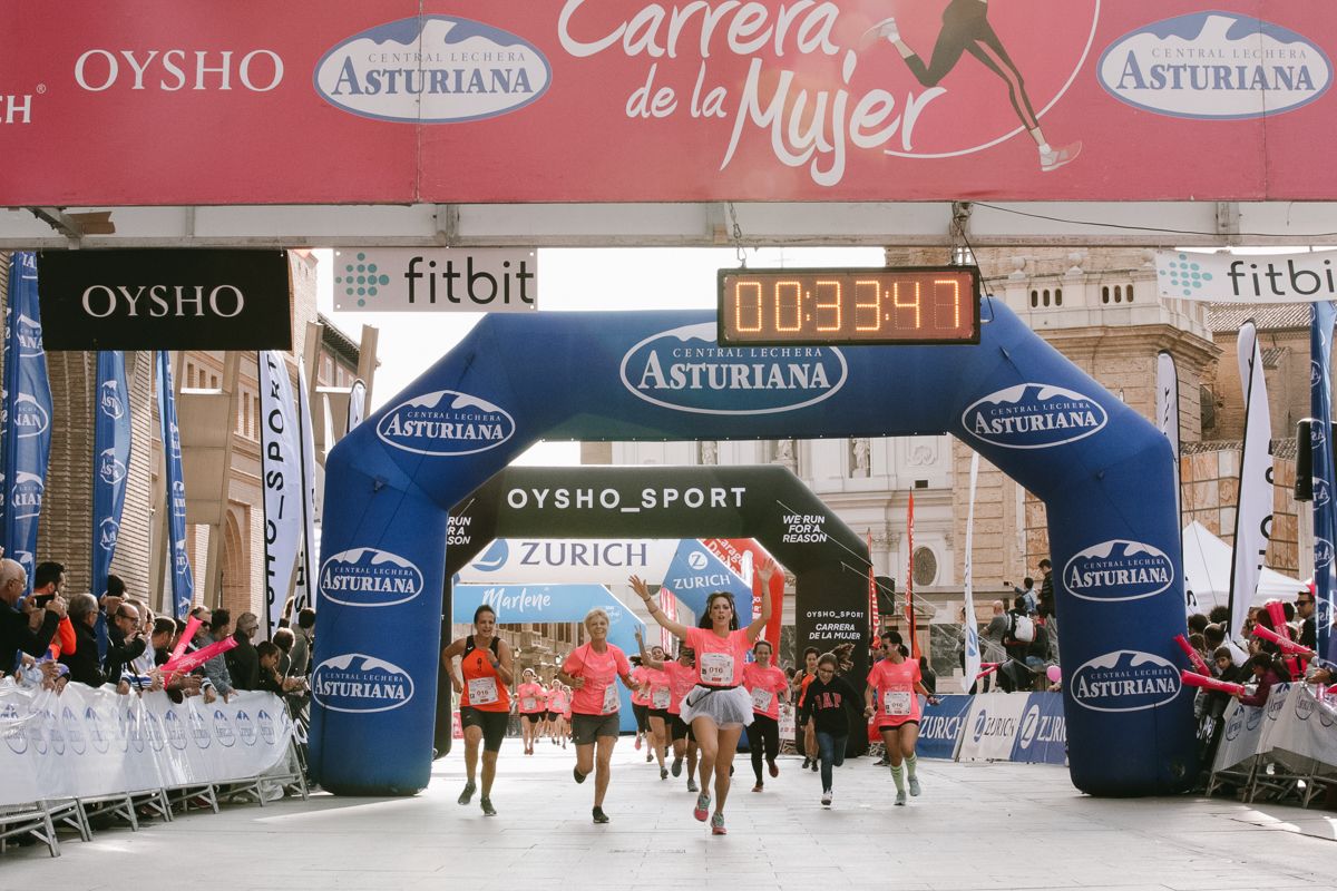Llegada de la Carrera de la Mujer de Zaragoza (GALERÍA 3)