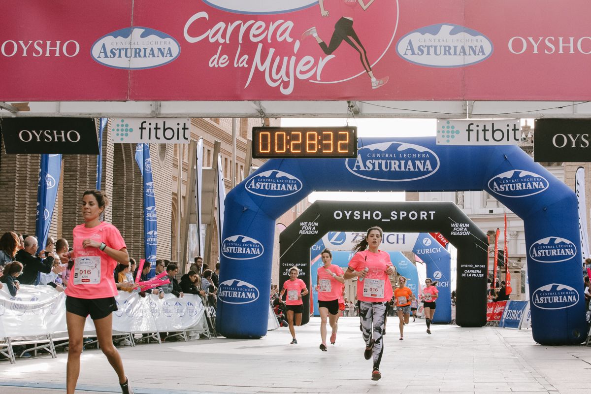Llegada de la Carrera de la Mujer de Zaragoza (GALERÍA 2)