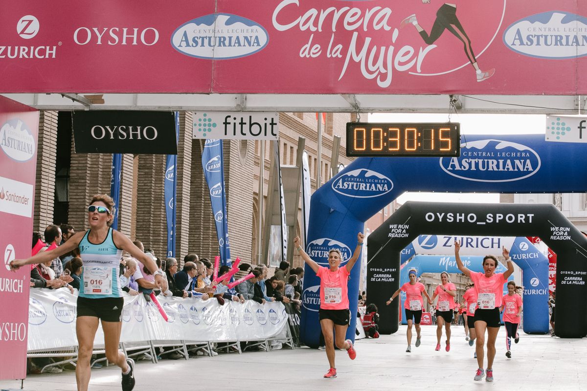 Llegada de la Carrera de la Mujer de Zaragoza (GALERÍA 2)