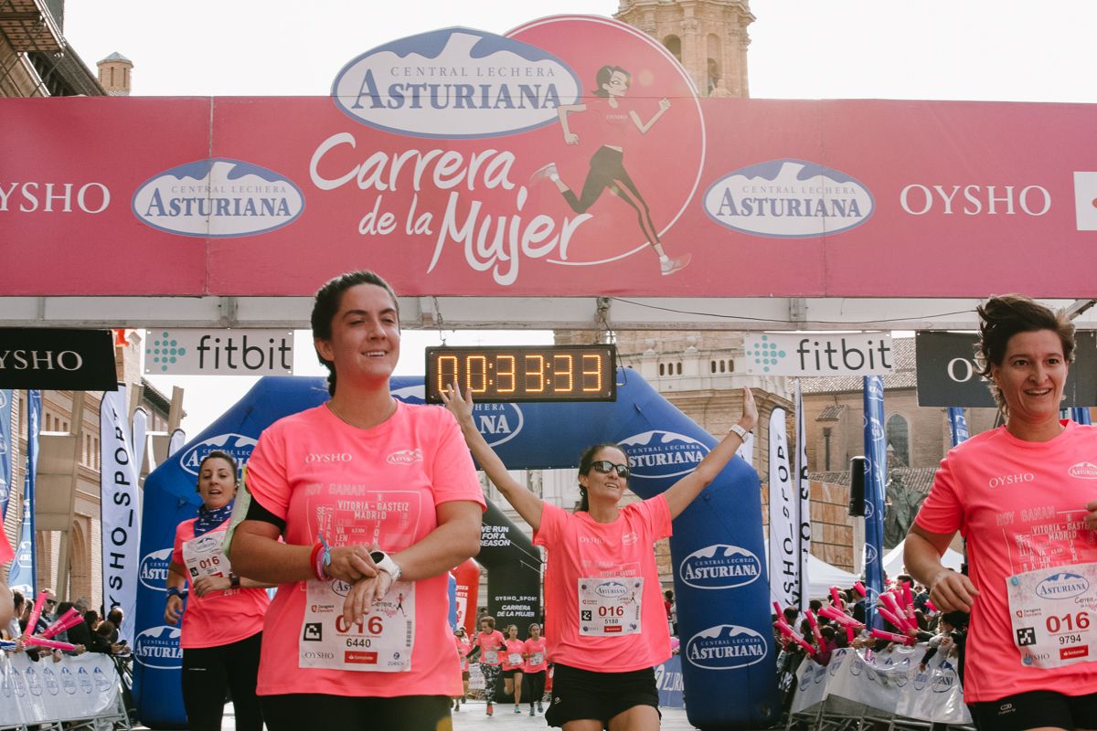 Llegada de la Carrera de la Mujer de Zaragoza (GALERÍA 3)
