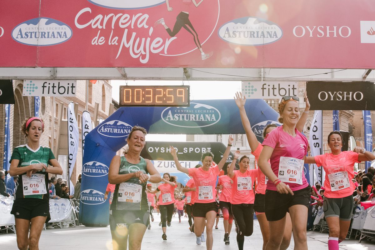Llegada de la Carrera de la Mujer de Zaragoza (GALERÍA 3)