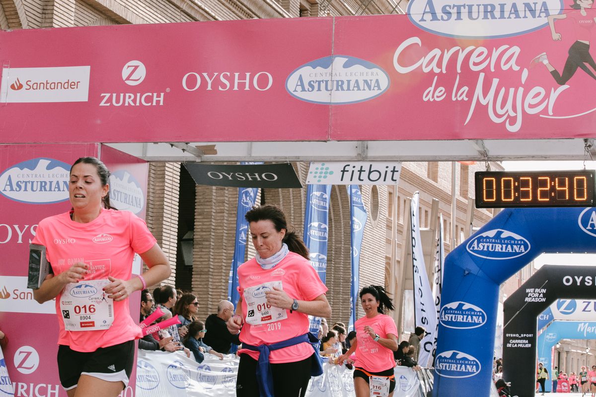 Llegada de la Carrera de la Mujer de Zaragoza (GALERÍA 3)