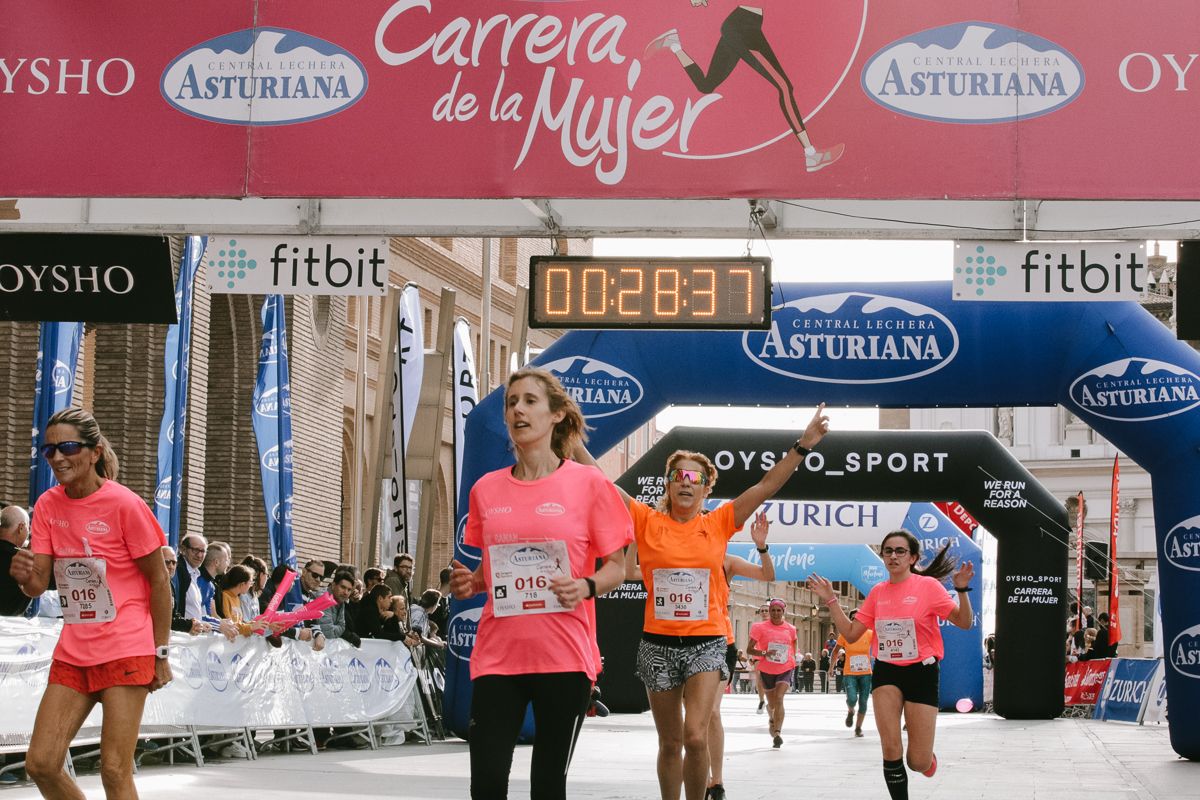 Llegada de la Carrera de la Mujer de Zaragoza (GALERÍA 2)