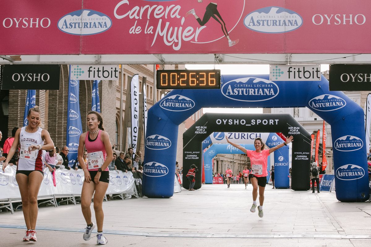 Llegada de la Carrera de la Mujer de Zaragoza (GALERÍA 1)