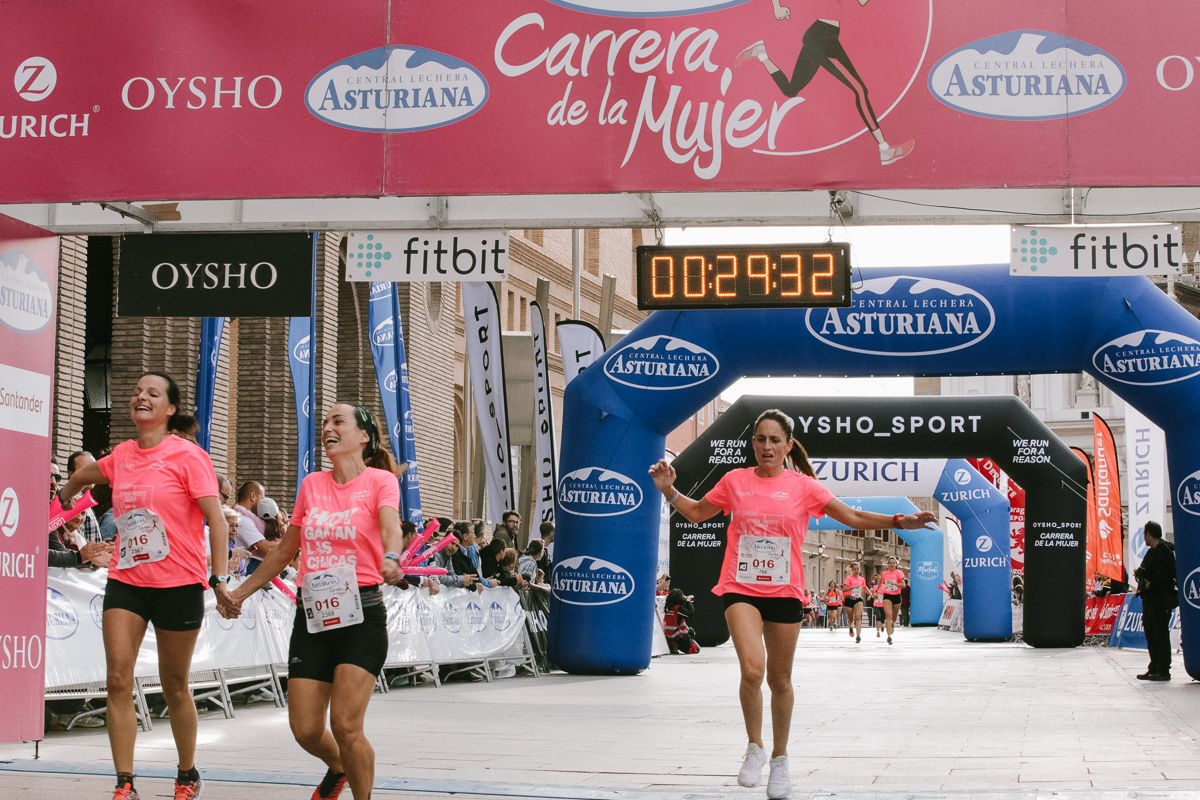 Llegada de la Carrera de la Mujer de Zaragoza (GALERÍA 2)