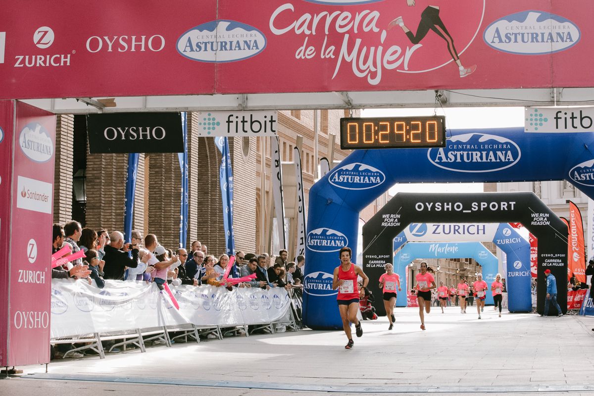 Llegada de la Carrera de la Mujer de Zaragoza (GALERÍA 2)