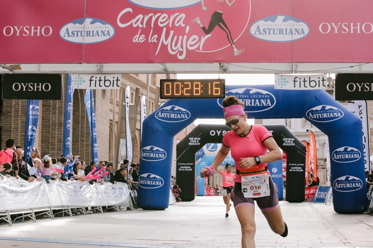 Llegada de la Carrera de la Mujer de Zaragoza (GALERÍA 2)