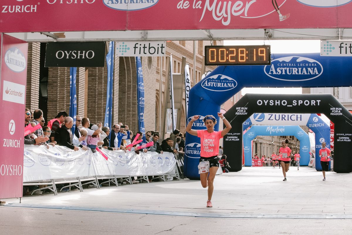 Llegada de la Carrera de la Mujer de Zaragoza (GALERÍA 2)