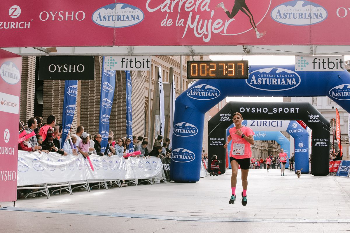Llegada de la Carrera de la Mujer de Zaragoza (GALERÍA 2)