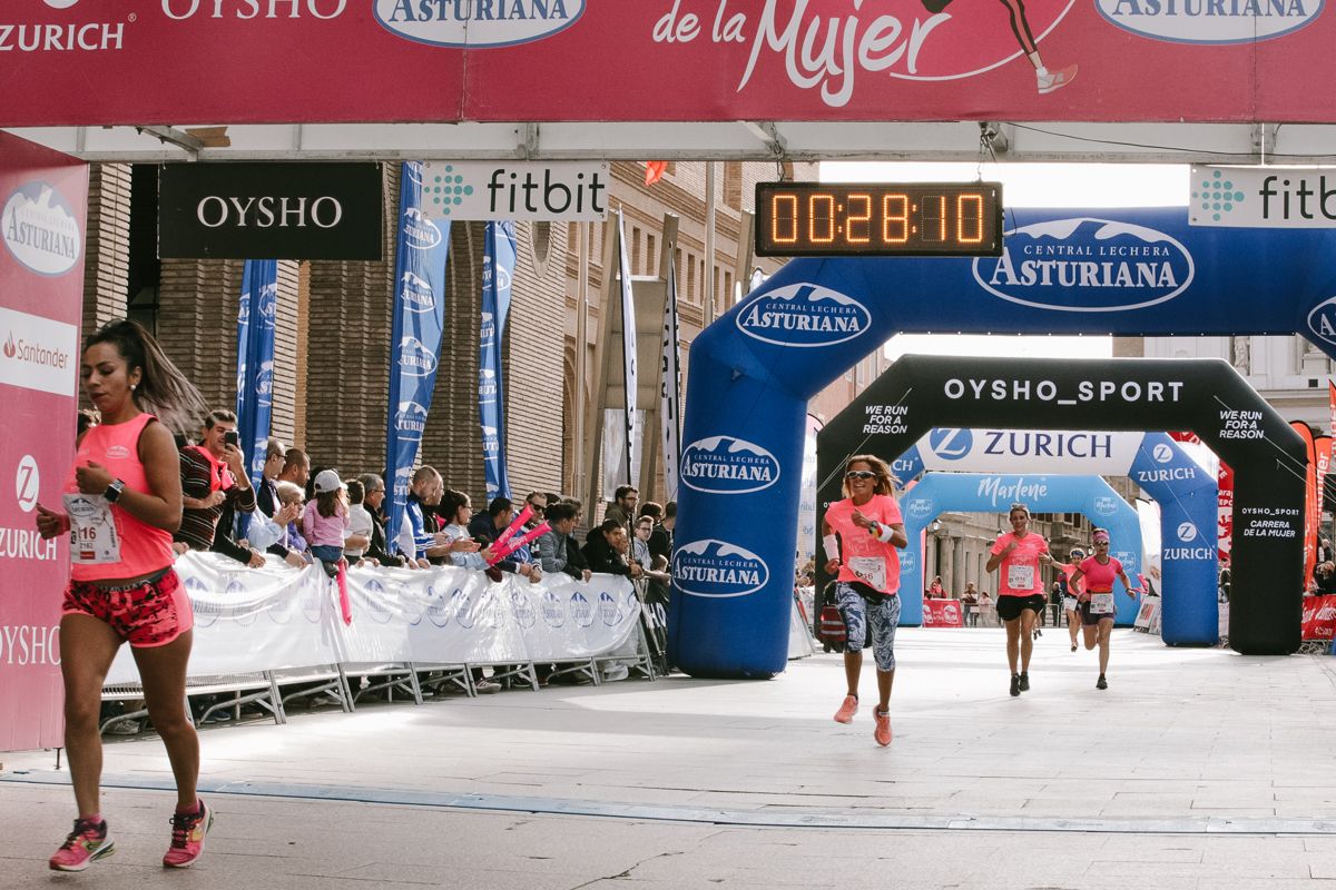 Llegada de la Carrera de la Mujer de Zaragoza (GALERÍA 2)