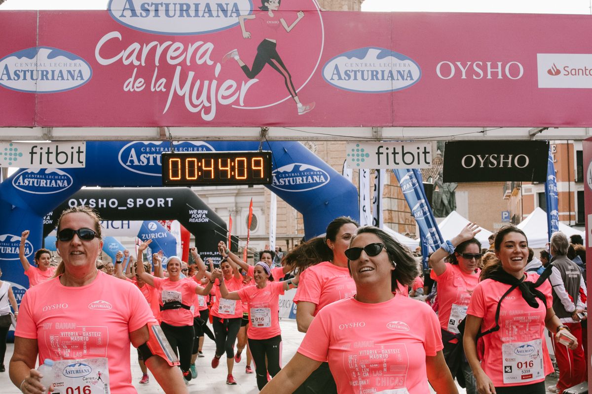 Llegada de la Carrera de la Mujer de Zaragoza (GALERÍA 5)