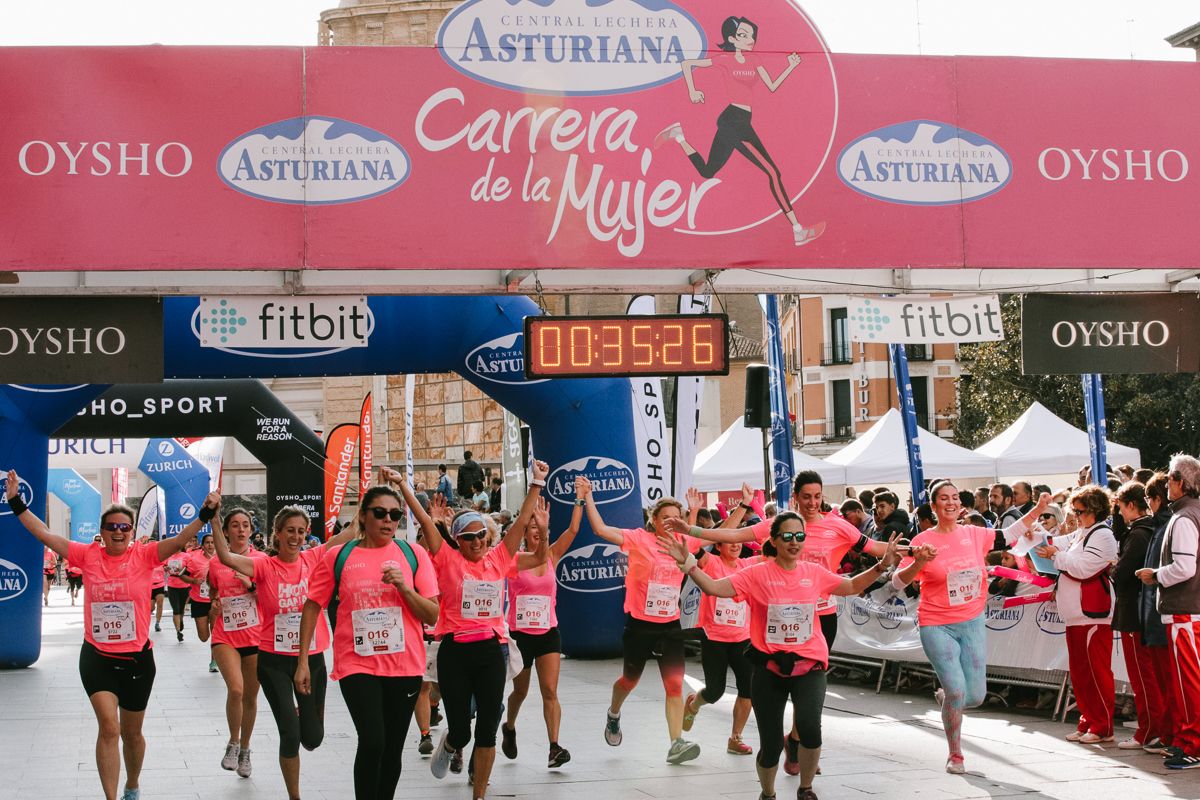 Llegada de la Carrera de la Mujer de Zaragoza (GALERÍA 3)