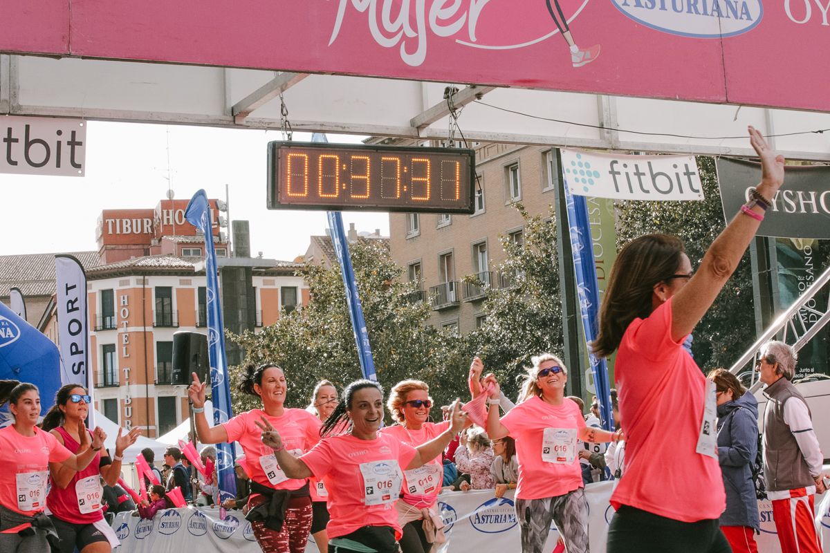 Llegada de la Carrera de la Mujer de Zaragoza (GALERÍA 3)