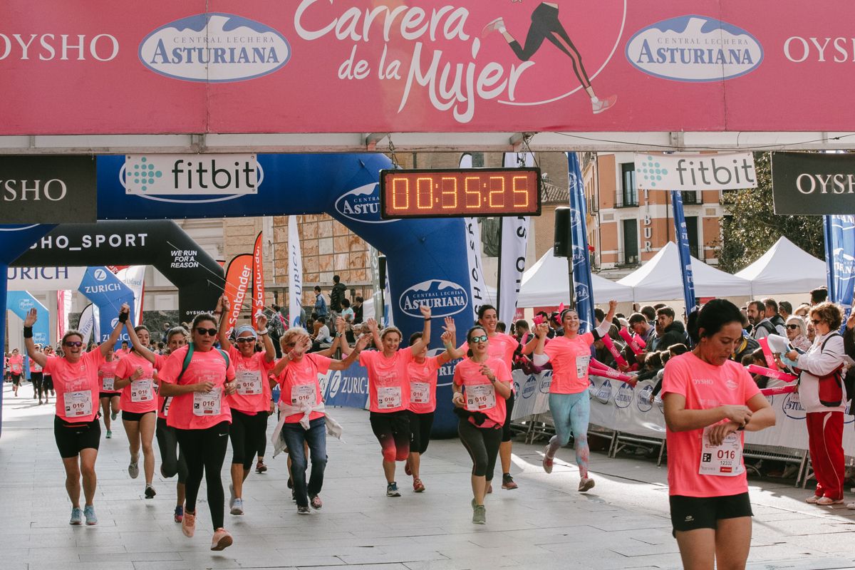 Llegada de la Carrera de la Mujer de Zaragoza (GALERÍA 3)