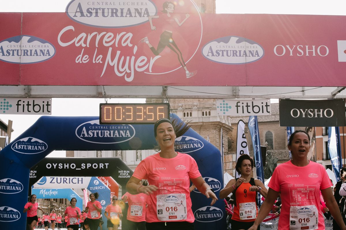 Llegada de la Carrera de la Mujer de Zaragoza (GALERÍA 3)