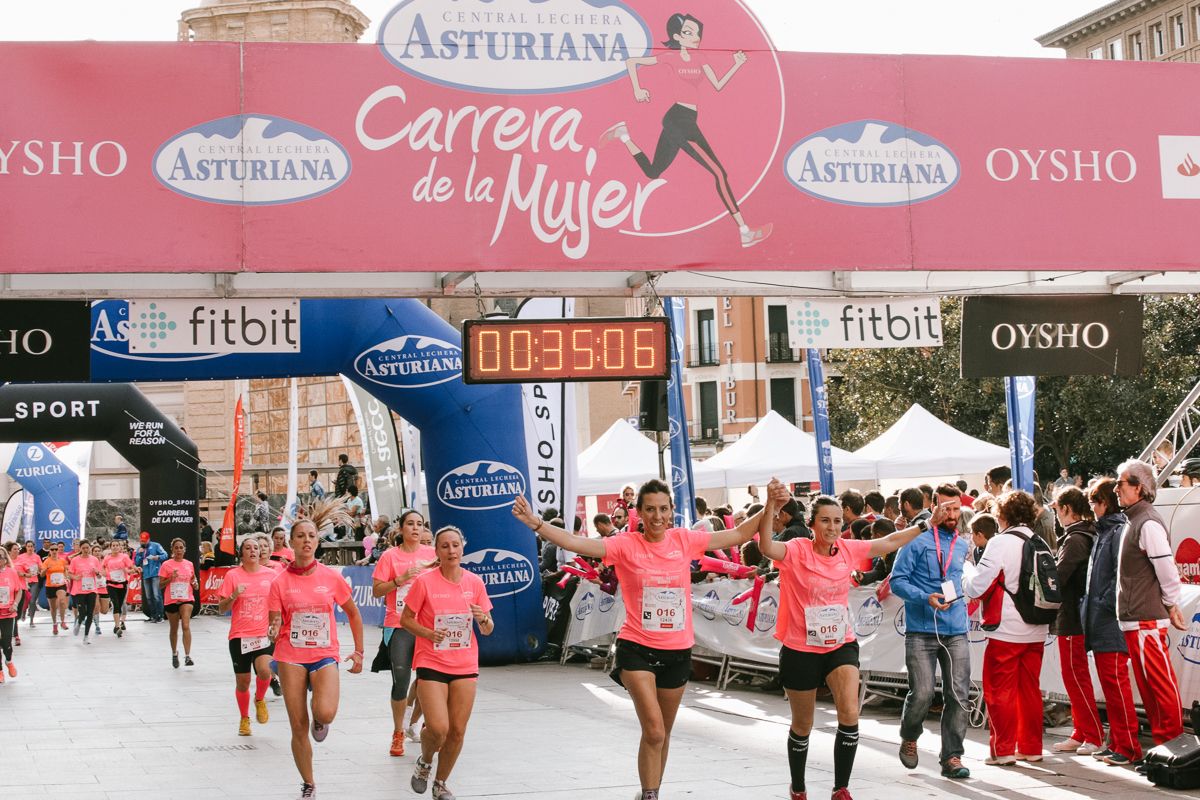 Llegada de la Carrera de la Mujer de Zaragoza (GALERÍA 3)