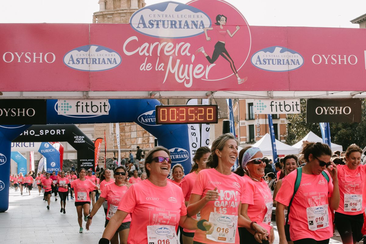 Llegada de la Carrera de la Mujer de Zaragoza (GALERÍA 3)