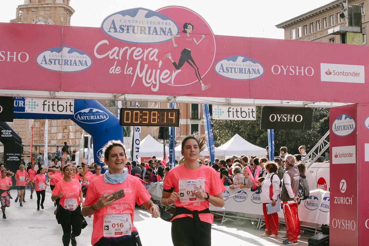 Llegada de la Carrera de la Mujer de Zaragoza (GALERÍA 4)