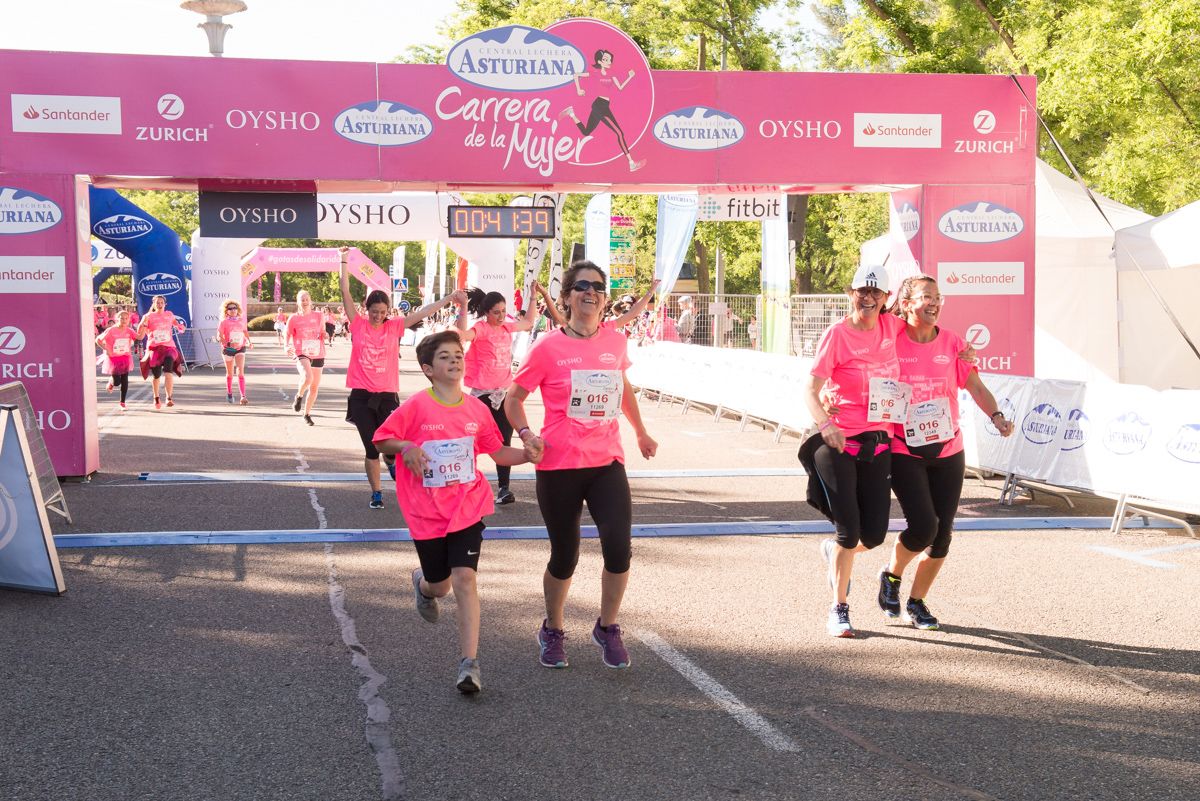 Carrera de la Mujer de Madrid - META, ARCO IZQUIERDO (de 39:02 a 41:41)