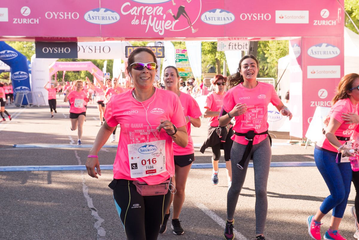 Carrera de la Mujer de Madrid - META, ARCO IZQUIERDO (de 41:44 a 43:17)
